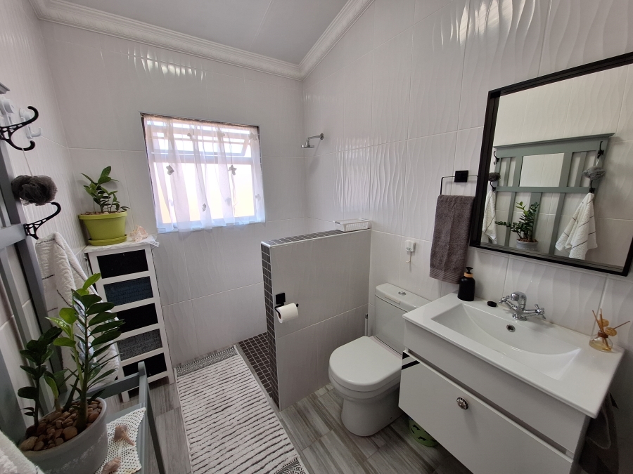 3 Bedroom Property for Sale in Kabeljauws Eastern Cape